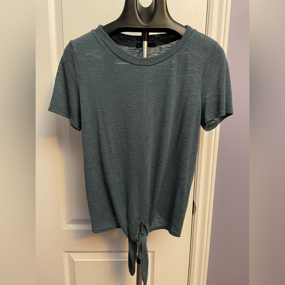 Gibson Knotted Shirt/Top - Picture 1 of 3